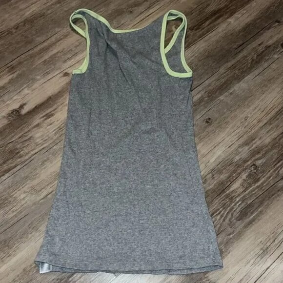 Old navy perfect tank - Picture 2 of 2